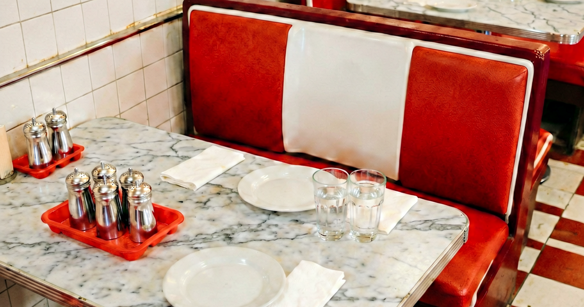Tipping Etiquette in the United States: A Service-by-Service Guide